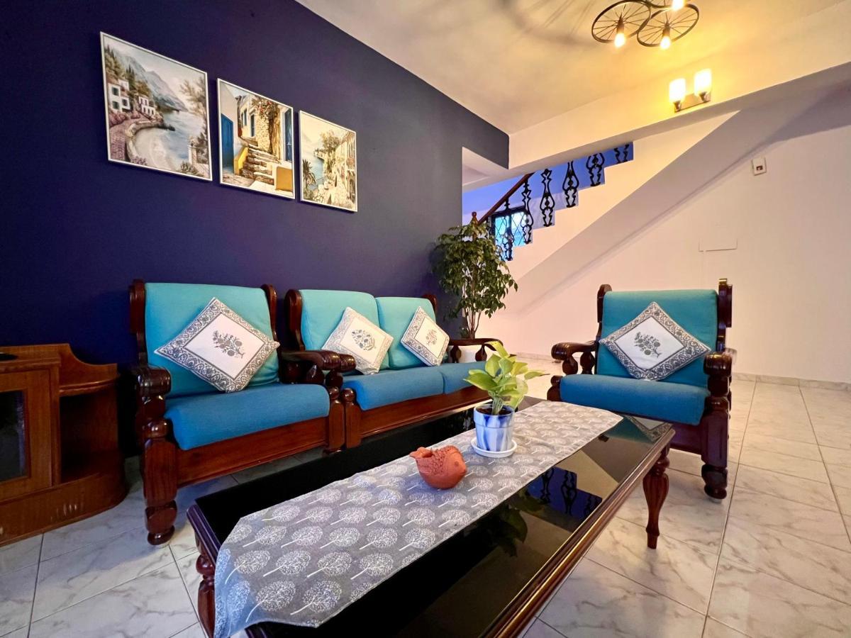 Guest house By The Beach Goa